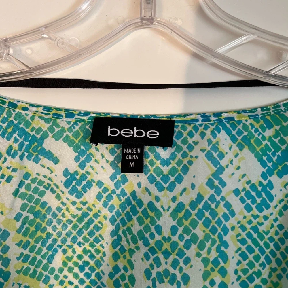 Bebe turquoise snakeskin sheer blouse size medium - Picture 3 of 3